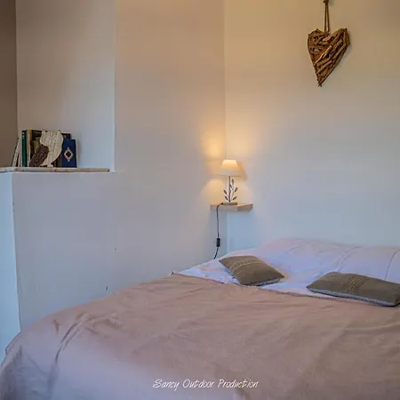 Les Tilleuls ベス・エ・サンタナステーズ