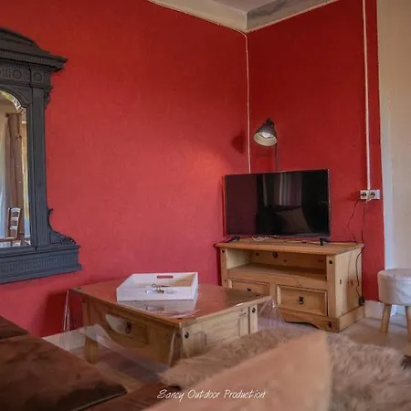 Les Tilleuls ベス・エ・サンタナステーズ