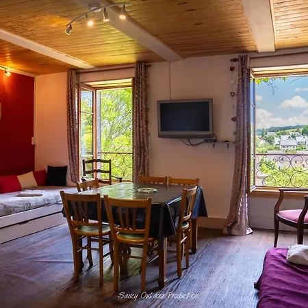 Les Tilleuls アパート