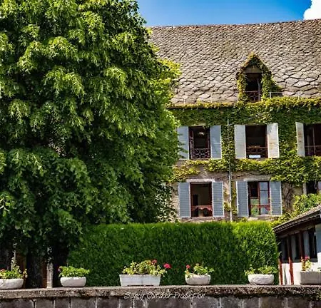 Les Tilleuls アパート *