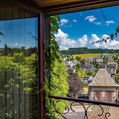 Les Tilleuls * Besse-et-Saint-Anastaise