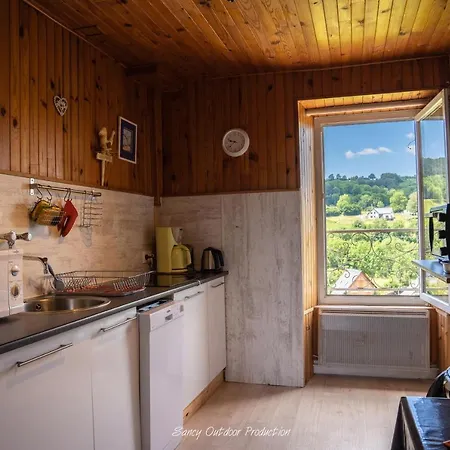 Les Tilleuls * Besse-et-Saint-Anastaise
