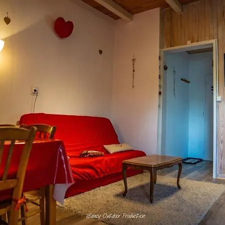 Les Tilleuls ベス・エ・サンタナステーズ